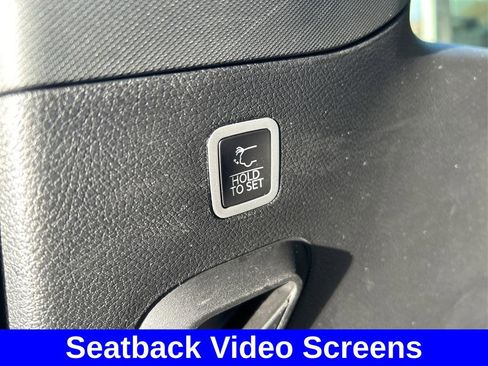 Used 2024 Jeep Wagoneer Series II image 15