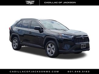 Used 2024 Toyota RAV4 LE AWD/4WD video 3