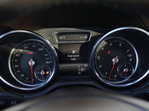 Used 2019 Mercedes-Benz GLS 450 4MATIC image 50