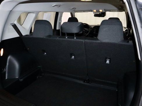 Used 2025 Kia Soul LX image 12