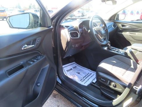 Used 2023 Chevrolet Equinox LT FWD image 18