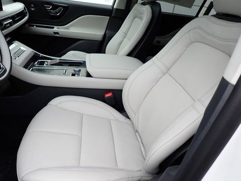 New 2026 Lincoln Aviator Reserve w/ Jet Appearance Package image 15