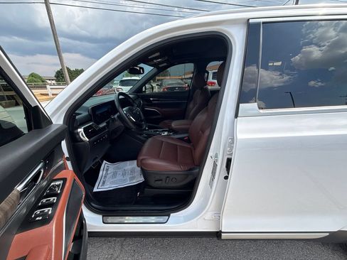 Used 2023 Kia Telluride SX AWD/4WD image 10
