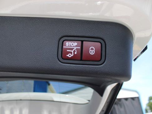 Used 2014 Mercedes-Benz ML 350 2WD w/ Premium 1 Package image 13