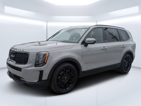 Used 2022 Kia Telluride SX w/ SX Prestige Package image 7