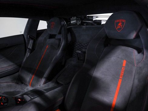 Used 2016 Lamborghini Aventador LP 700-4 AWD/4WD image 36