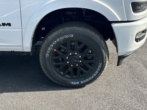 New 2025 RAM 2500 Limited image 12