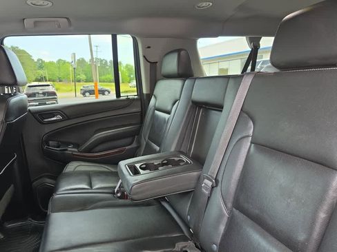 Used 2020 GMC Yukon XL SLT image 30