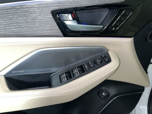 Certified 2026 Acura MDX SH-AWD w/ Advance Package image 13