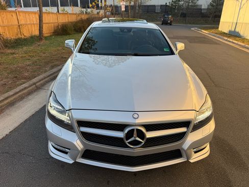 Used 2014 Mercedes-Benz CLS 550 4MATIC image 9