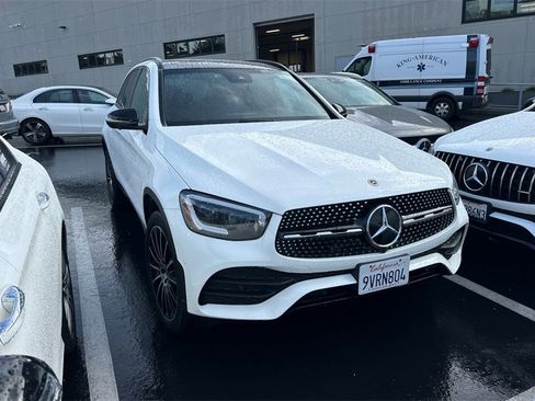 Certified 2022 Mercedes-Benz GLC 300 4MATIC image 2
