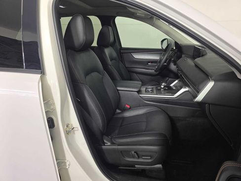 Used 2024 MAZDA CX-90 Plug-In Hybrid w/ Preferred AWD/4WD image 4