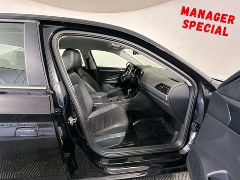 Used 2024 Volkswagen Jetta SE FWD image 26