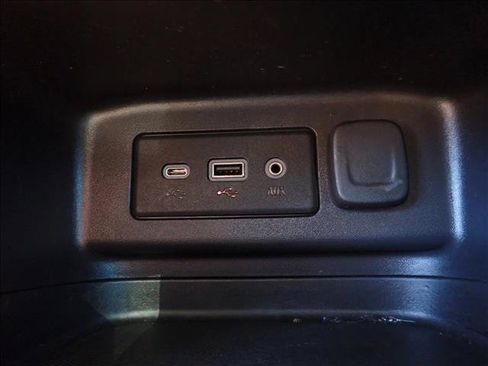 Used 2021 Chevrolet Equinox LT AWD/4WD image 21