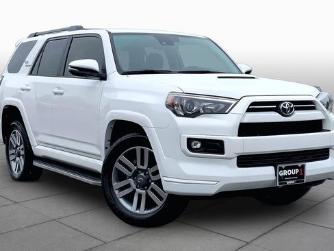 Used 2023 Toyota 4Runner TRD Sport w/ Technology Package AWD/4WD image 3