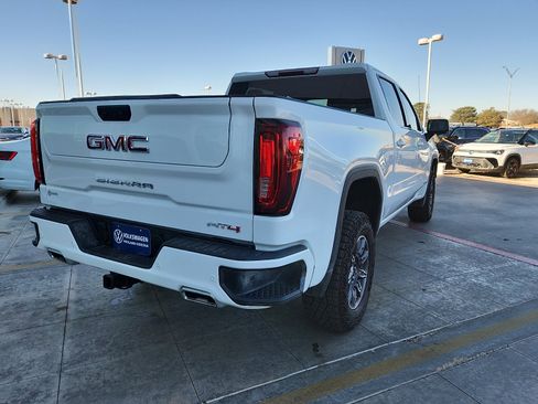 Used 2025 GMC Sierra 1500 AT4 image 7