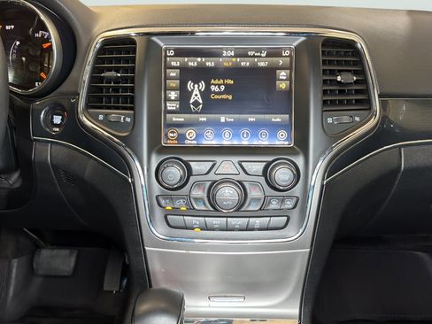 Used 2018 Jeep Grand Cherokee Trailhawk AWD/4WD image 15