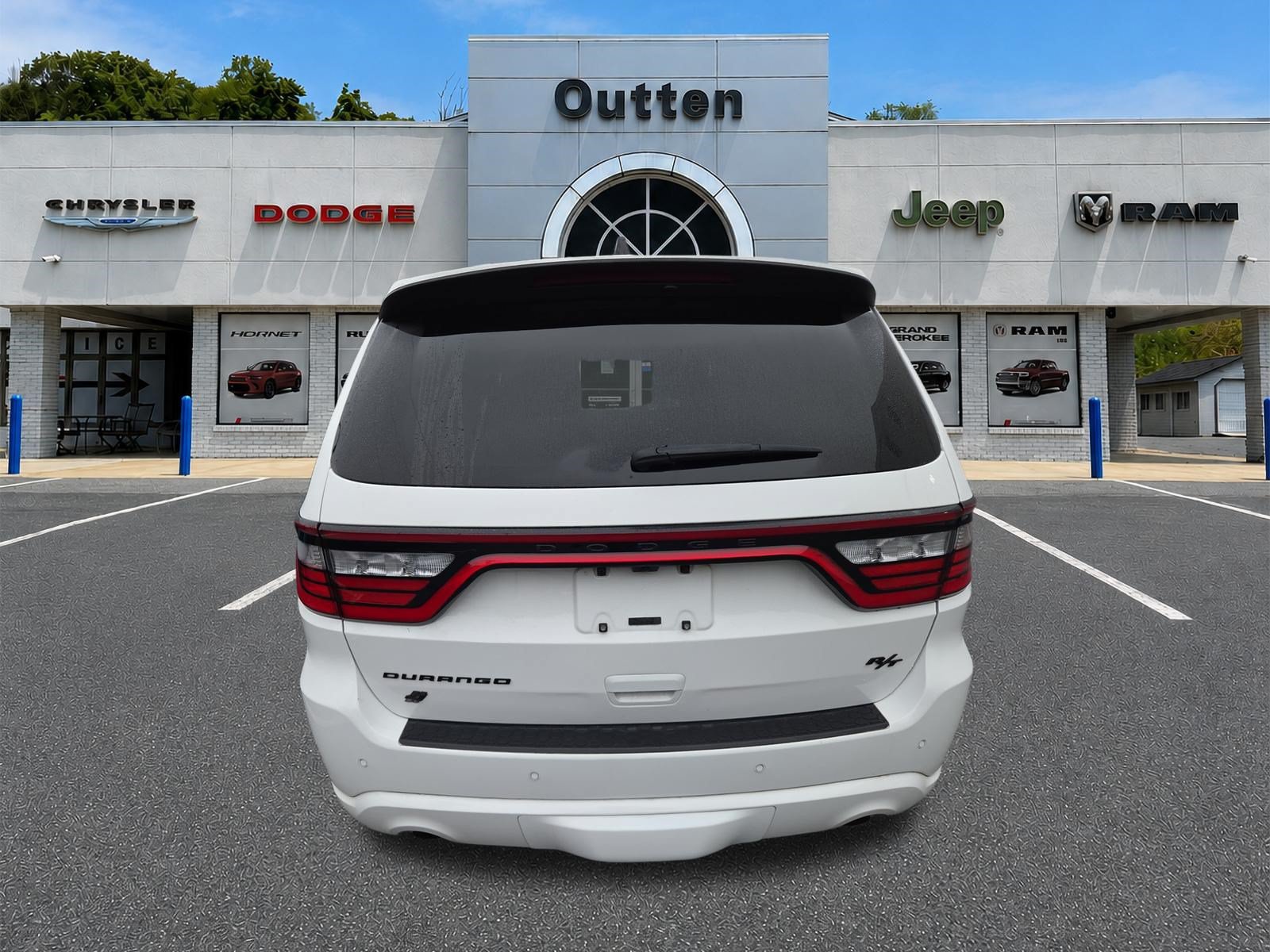 Used 2023 Dodge Durango R/T AWD/4WD image 4