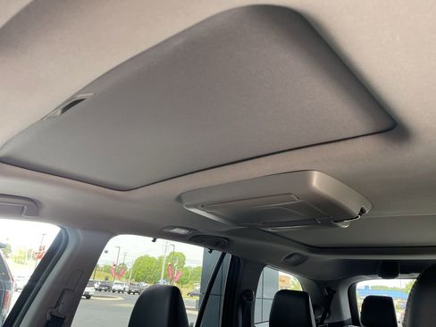 Used 2022 Honda Pilot Elite image 22