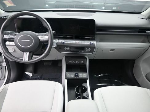 Used 2024 Hyundai Kona SEL w/ Convenience Package image 15