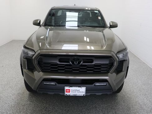Certified 2024 Toyota Tacoma TRD Off-Road AWD/4WD image 3