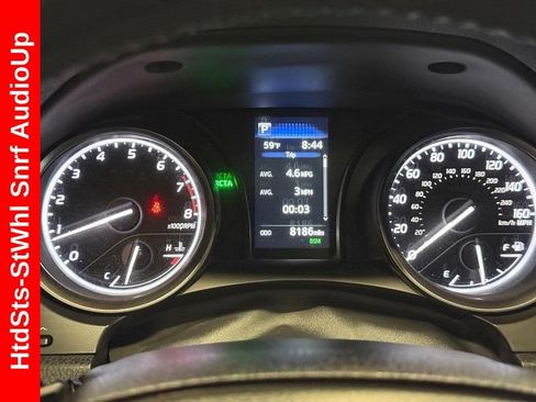 Used 2024 Toyota Camry SE w/ Cold Weather Package FWD image 21