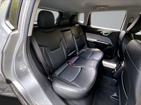 Certified 2022 Jeep Compass Latitude AWD/4WD image 27