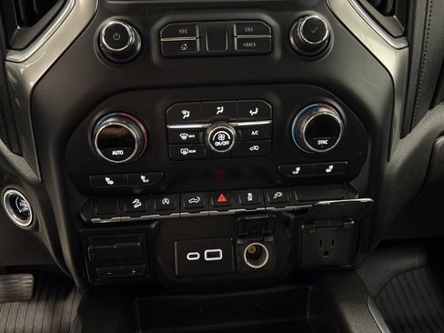 Used 2020 Chevrolet Silverado 1500 LT Trail Boss AWD/4WD image 20