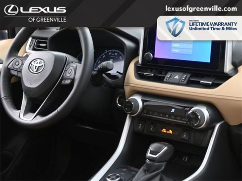 Used 2023 Toyota RAV4 XLE Premium image 35