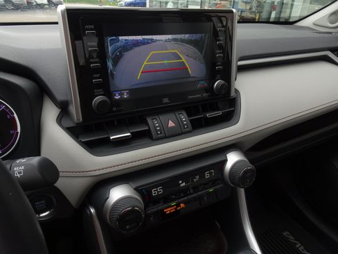 Used 2020 Toyota RAV4 Limited w/ All Weather Liner Package AWD/4WD image 20