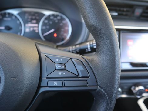 New 2025 Nissan Kicks Play S image 19