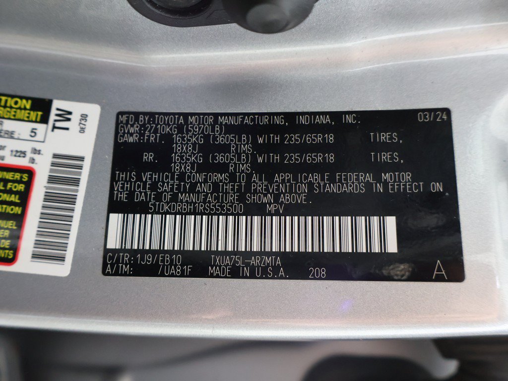 Used 2024 Toyota Highlander XLE AWD/4WD image 59