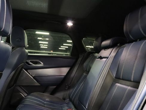 Used 2019 Land Rover Range Rover Velar R-Dynamic SE image 24