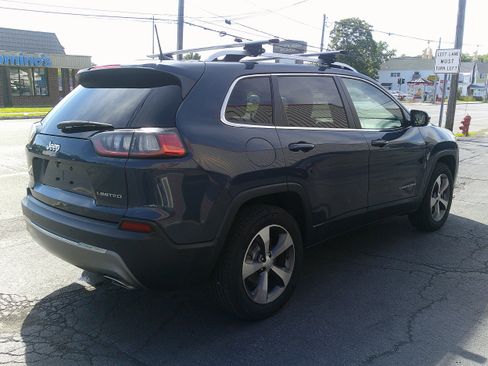 Used 2021 Jeep Cherokee Limited AWD/4WD image 5