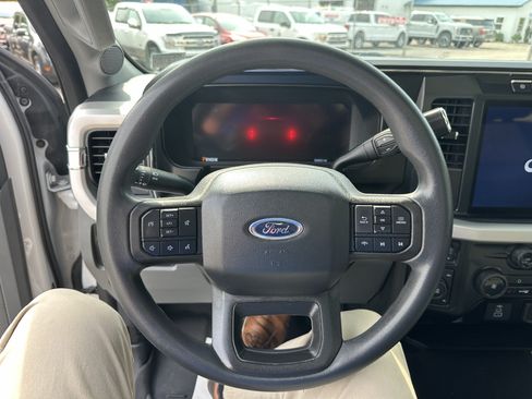 Used 2024 Ford F250 XLT w/ Black Appearance Package AWD/4WD image 13