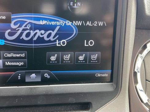 Used 2014 Ford F250 Lariat w/ Lariat Interior Package image 16