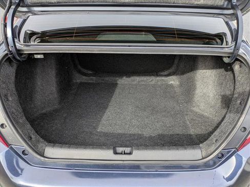 Used 2019 Honda Civic LX image 6