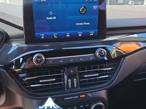 Used 2025 Ford Escape ST-Line FWD image 17