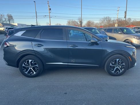 Certified 2024 Kia Sportage EX image 2