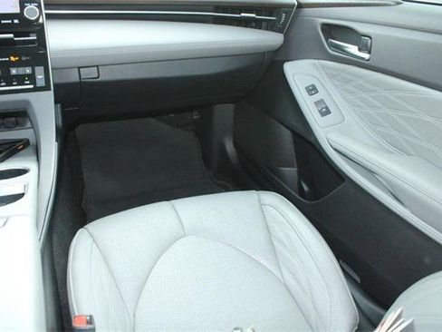 Certified 2020 Toyota Avalon Limited image 14