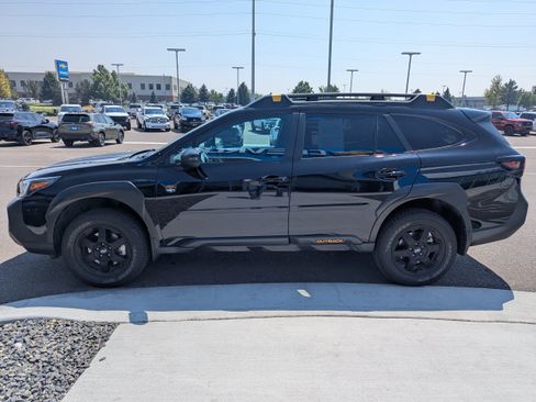 Used 2025 Subaru Outback Wilderness AWD/4WD image 9