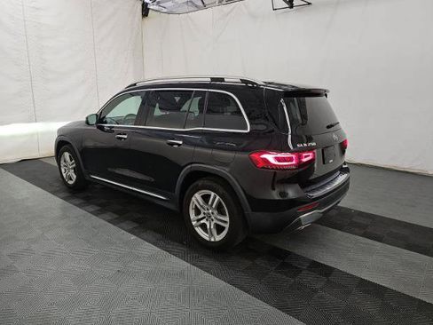 Used 2022 Mercedes-Benz GLB 250 4MATIC w/ Premium Package Lite image 8