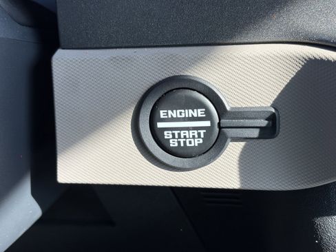 Used 2024 Ford Bronco Big Bend image 18