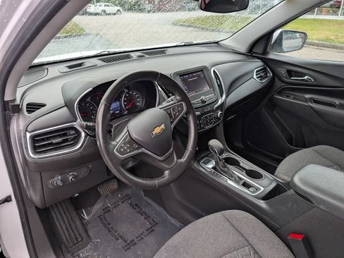 Used 2022 Chevrolet Equinox LT AWD/4WD image 16