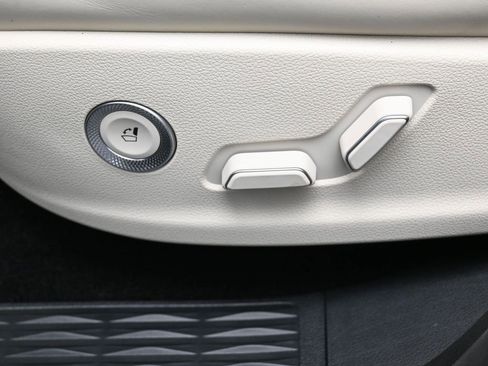 Used 2024 Genesis GV80 3.5T w/ Prestige Package image 33