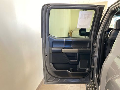 Used 2018 Ford F150 Raptor w/ Equipment Group 802A Luxury image 8