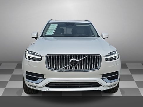 Used 2025 Volvo XC90 B6 Ultra w/ Protection Package Premier image 2