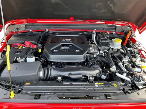 Certified 2022 Jeep Wrangler Unlimited Rubicon 4xe w/ Cold Weather Group image 38