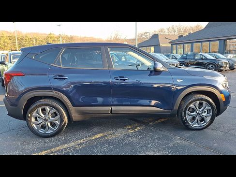 Used 2026 Kia Seltos LX image 9