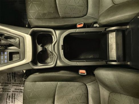 Used 2021 Toyota RAV4 XLE image 14